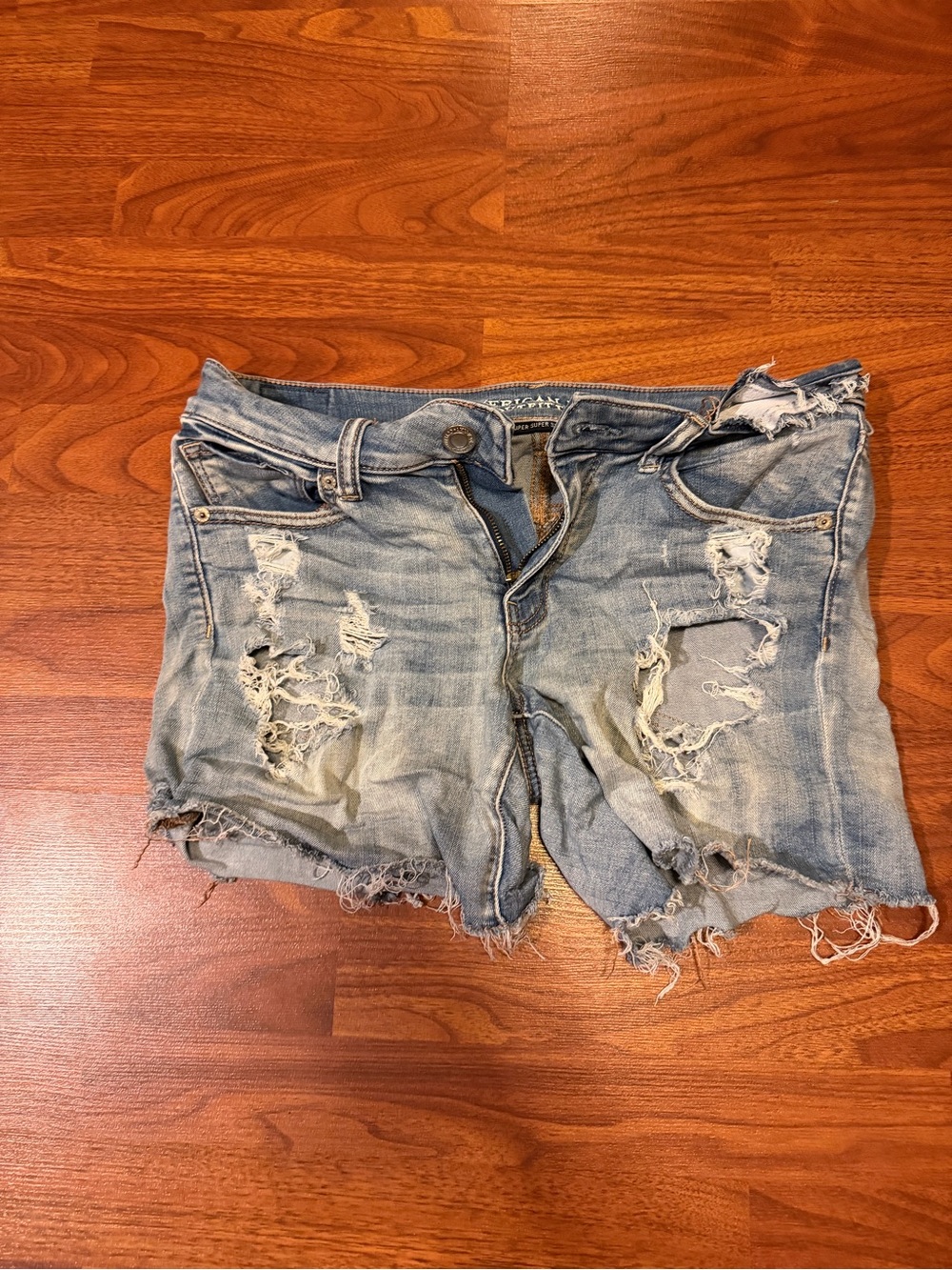 American Eagle Distressed Denim Shorts 10